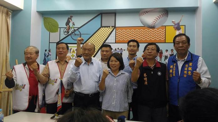 嘉義市長選舉，黃敏惠競選總部宣布勝出精彩畫面。