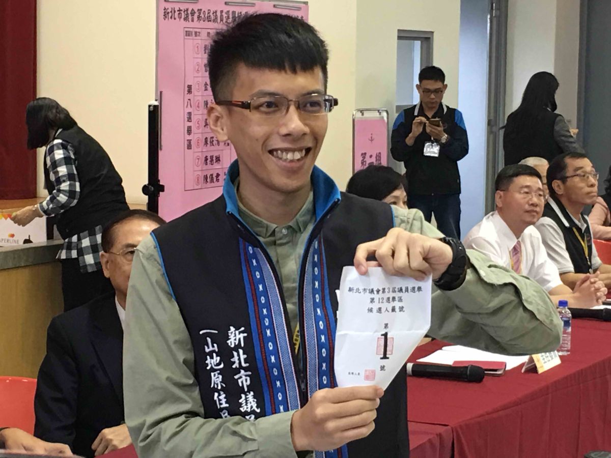 ▲無黨的山地原住民候選人馬見Lahuy•Ipin，擊敗國民黨尋求連任的王建章。（圖／記者陳志仁攝）