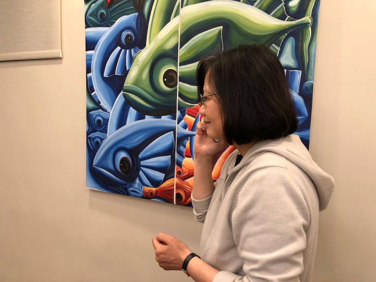 總統蔡英文26日打電話給六都市長當選人，表示致賀之意；為了中央與地方的合作，也將安排會面。（圖／蔡英文臉書,2018.11.26）