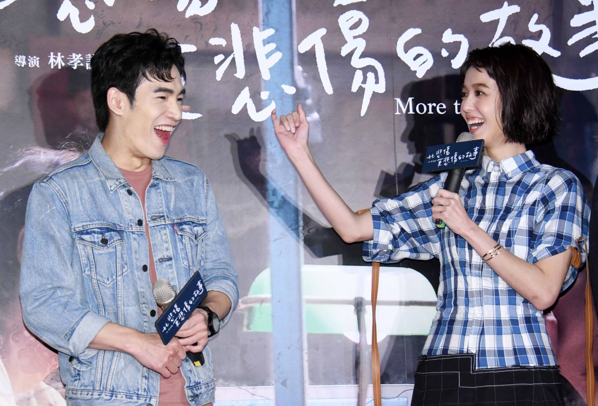 ▲張書豪（左）和陳庭妮參加電影特別放映。（圖／記者林調遜攝，2018.11.26）