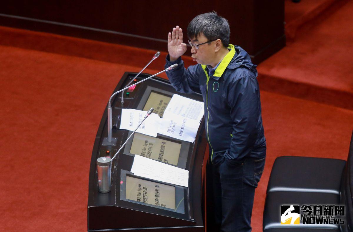 ▲民進黨立委段宜康對於民進黨執政團隊這次九合一選舉大敗提出強烈抨擊。（圖／記者葉政勳攝 , 2018.11.27）