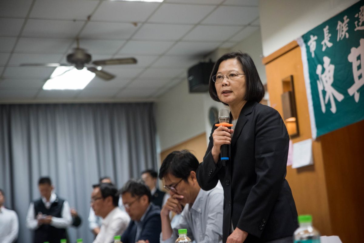 ▲蔡英文總統辭去民進黨主席後，下鄉傾聽基層民意。圖為高雄場。（圖／民進黨提供,2018.11.27）