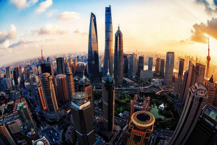 ▲上海擠下香港，成為亞洲高端消費最昂貴城市。(圖 / 視覺中國)