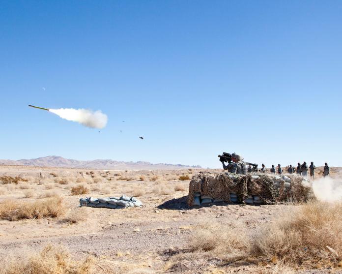 ▲為了強化外島防空能力，陸軍將分階段採購FIM-92肩射型刺針（Stinger）防空飛彈。圖為美軍刺針飛彈射擊訓練。（圖/美國陸軍）