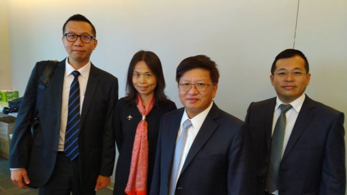 ▲ 經寶董事長鍾國松(右2)和經營團隊積極為明年增添成長動能。(圖：經寶提供)
