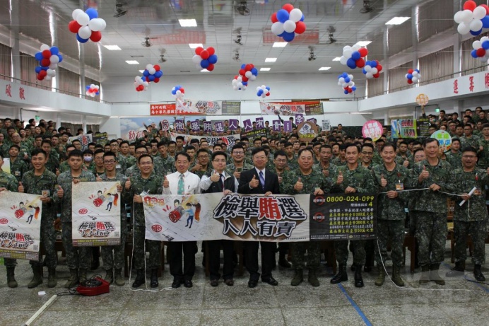 ▲ 陸軍第六軍團指揮部邀請新竹地方檢察署，至裝甲第五四二旅實施專案法治教育。（陸軍第六軍團提供）