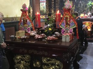 尤大總巡聖誕之牲禮全為生食。(圖/記者黃彥昇攝)