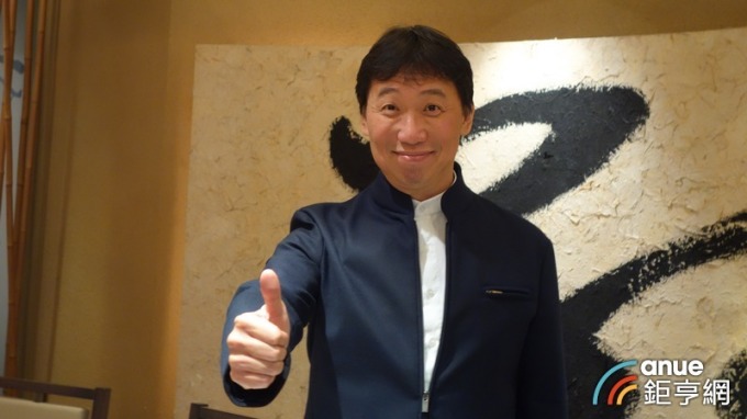 ▲ 鮮活果汁董事長黃國晃。(鉅亨網記者張欽發攝)