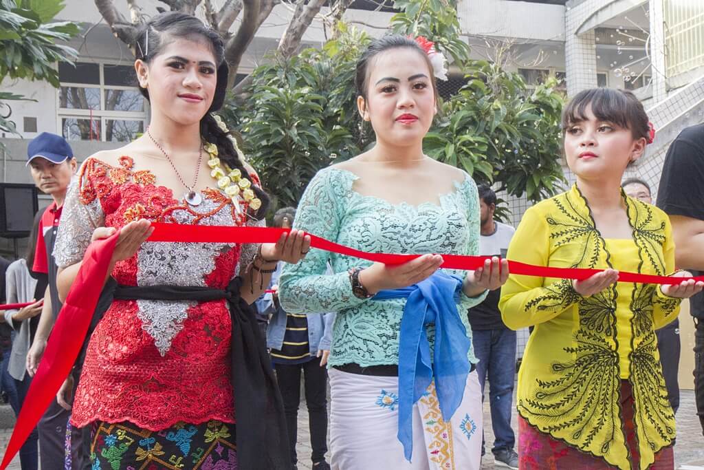 ▲彰化市南興國小舉辦66周年校慶園遊會暨國際教育中心落成典禮，27位來自印度等地的外籍朋友共同參與活動，校慶園遊會氣氛熱鬧。（圖／記者陳雅芳攝，2018.12.01)