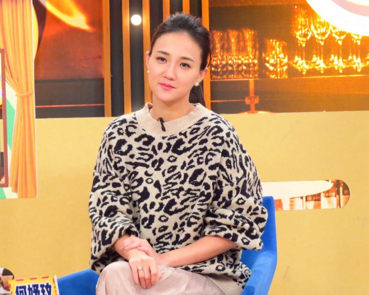 ▲何妤玟為了家人努力做公關。（圖／衛視提供）