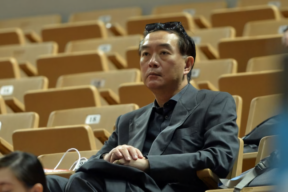 ▲嚴凱泰今年3月間現身球場，觀看超級籃球聯賽（SBL）賽事。（圖／中央社資料照）