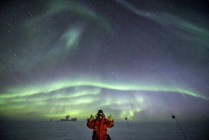 羅伯特.史瓦茲(Robert Schwarz)在南極點的研究站，渡過了14個冬天。（圖片來源：antarcticsun）
