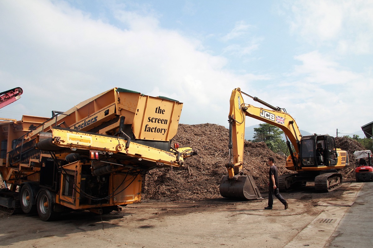 ▲枋寮巨大廢棄物回收再利用廠利用綠能回收農業廢棄物。（圖／記者陳宗傑攝,2018.12.06）