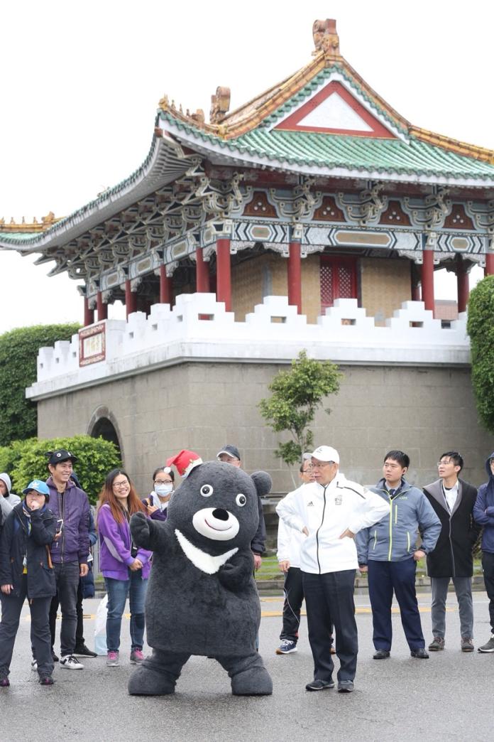 ▲台北市長柯文哲今早出席台北馬拉松活動（圖／台北市政府提供,2018.12.09）