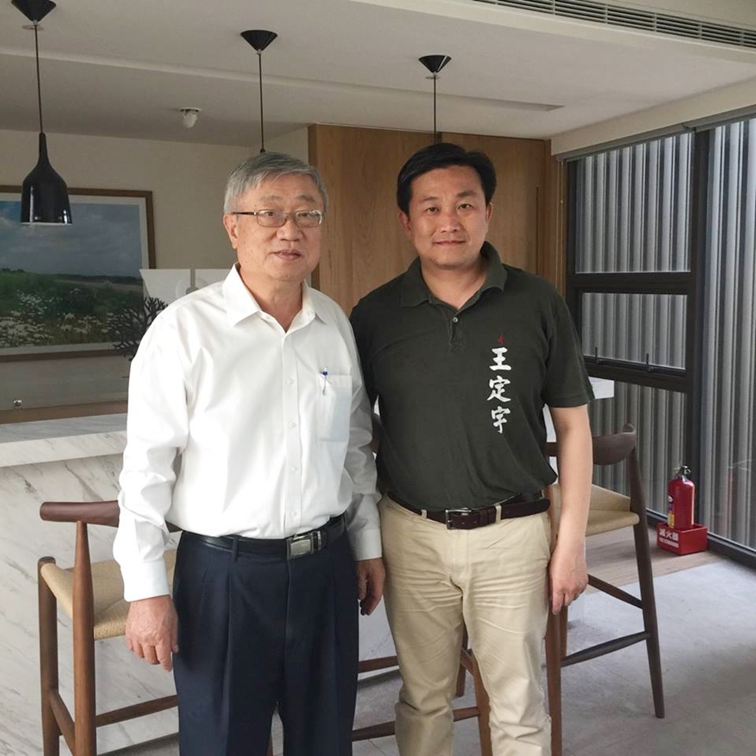 前僑務委員、民進黨前美南黨部主委李席舟（圖左）10日成立「福和會」。（圖 / 翻攝自民進黨立委王定宇臉書）