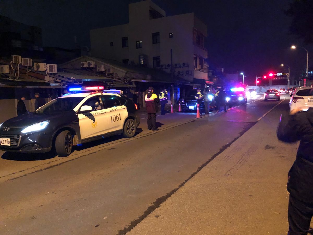 ▲新竹縣警局展開一周大規模肅槍、掃黑、掃毒掃蕩勤務。（圖／新竹縣警局提供）