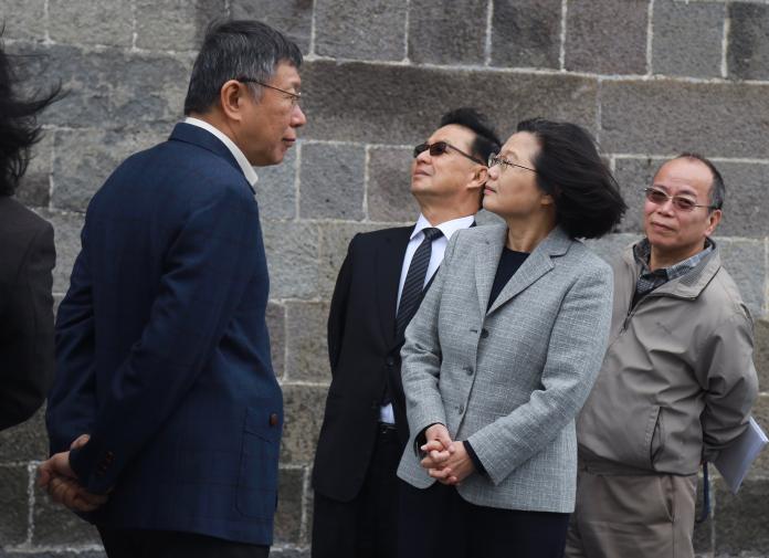 蔡英文總統在台北市長柯文哲的陪同之下，訪視西區門戶計畫。（圖／記者葉政勳攝,2018.12.13）