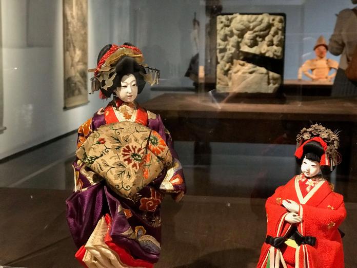 京都・大學博物館聯盟近日來台展出兩百件文物，時間橫跨西元三世紀至二十一世紀。（圖／記者許維寧攝）