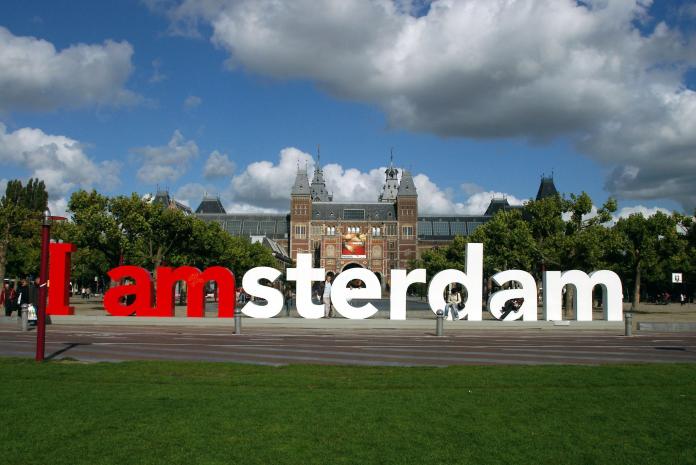 位於阿姆斯特丹國家博物館後方的「I Amsterdam」字樣裝置地標，一直以來都是遊客到阿姆斯特丹旅遊，必定要造訪拍照打卡的景點。圖＠I amsterdam臉書