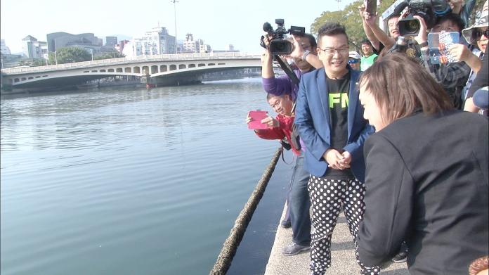 韓國瑜合體沈玉琳錄節目　「王世堅」跳愛河假髮噴飛
