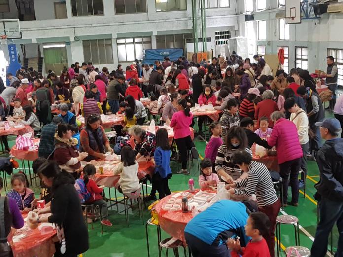 600人齊做「紅龜粿」 　體驗金門傳統冬至文化
