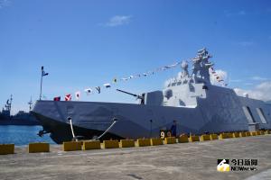 1537237980-38e5a9e54294633676d931f085a697f7-1392x930 沱江型艦上能夠加裝雄風二型與熊三反艦飛彈,攻擊敵艦火力驚人。(圖/NOWnews資料照)