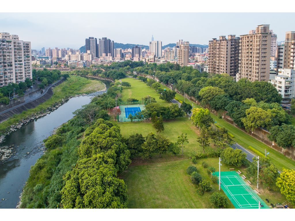 ▲台北市文山區雖土地現值跌最多，公園綠地多，房價親民，吸引民眾置產(圖／信義房屋提供）