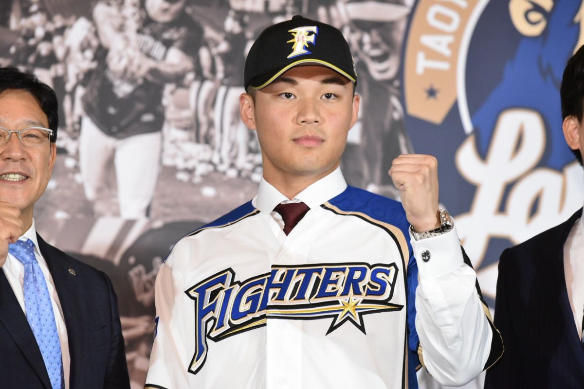 王柏融選手入團記者會。（圖／林柏年攝）