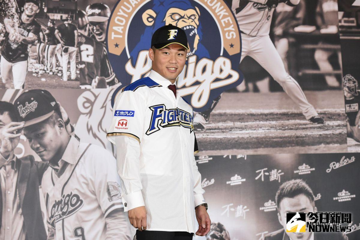 王柏融正式加盟北海道日本火腿鬥士隊。（圖／記者林柏年攝，2018.12.19）
