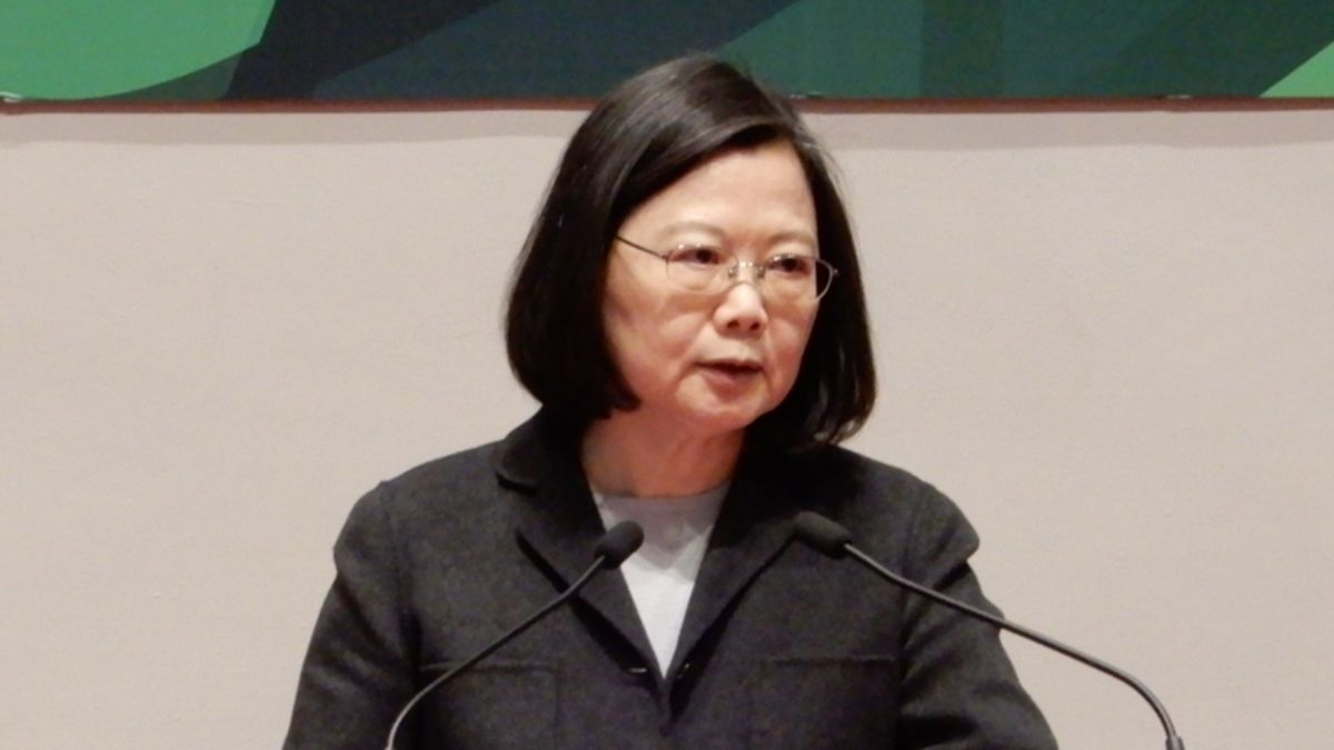 ▲蔡英文總統民調聲望直直落，原因出在哪？（資料照 / 記者陳弘志攝）