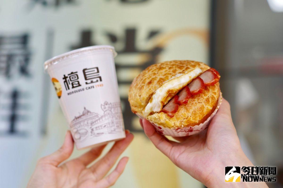 ▲檀島香港茶餐廳在台灣首度開設街邊店，以外帶方式讓民眾隨點隨吃。（圖／記者陳致宇攝, 2018.12.22）