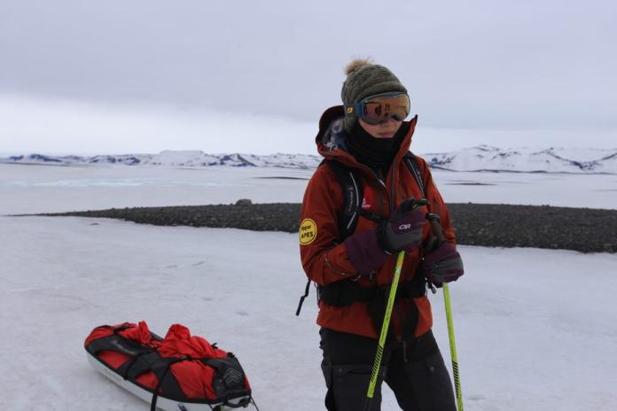 暖心女孩林語萱勇敢地在南極將近一個月，終於抵達南極點(圖片提供/橘子關懷基金會)