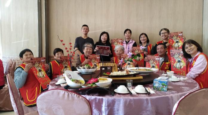 華山長輩歡喜迎新年 廣味軒助團圓