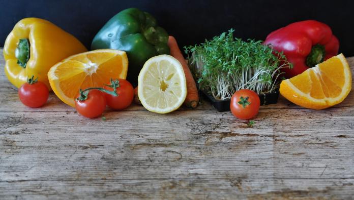 ▲白天吃水果和蔬菜有很多好處。（圖／取自pixabay ）