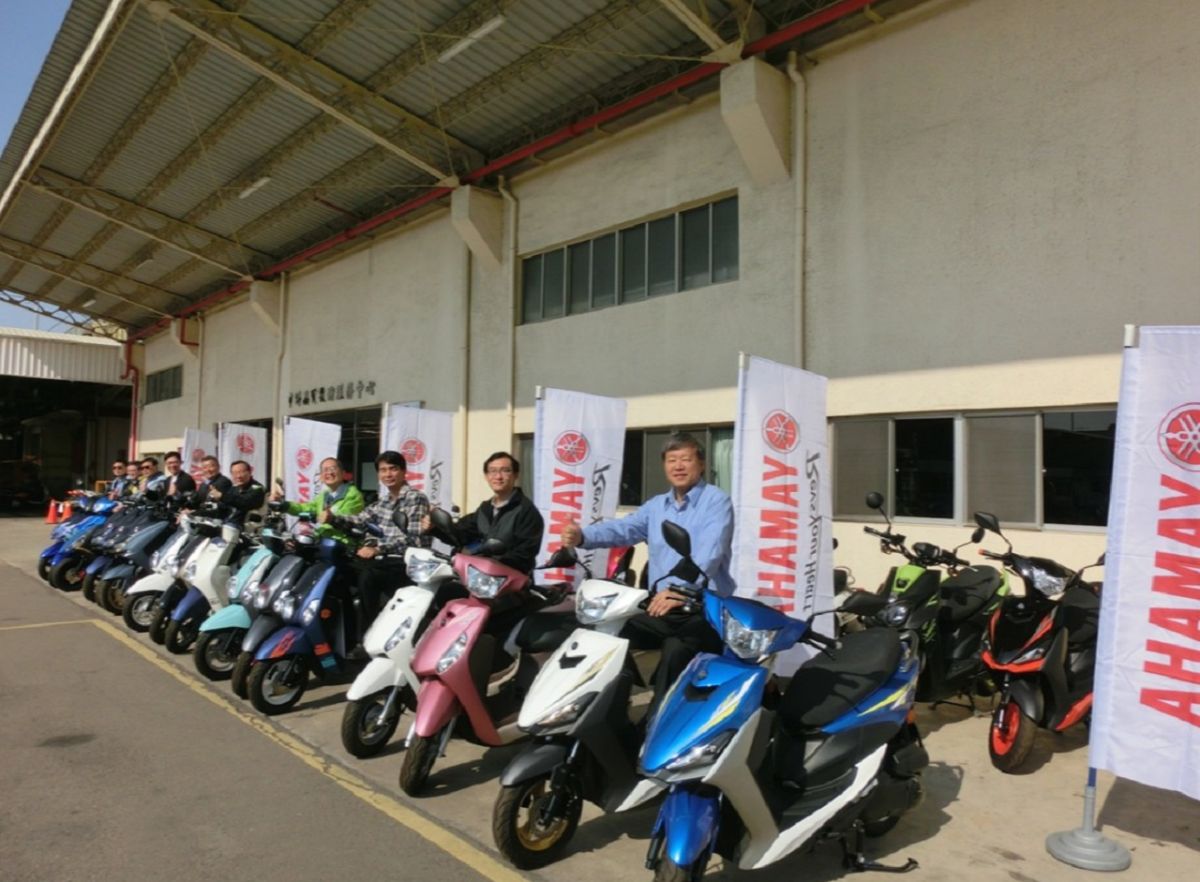 ▲民雄農工受贈機車。（圖／記者 鍾 聲 攝 , 2018.12.28）