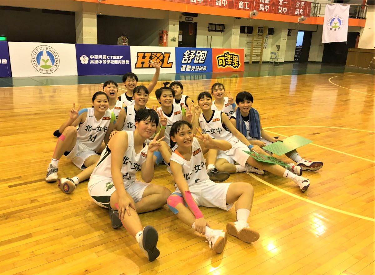 ▲上屆遺憾寫下隊史20年首度無緣8強，「小綠綠」北一女中今年重返。8強行列。（圖／鍾東穎攝,2018.12.28）