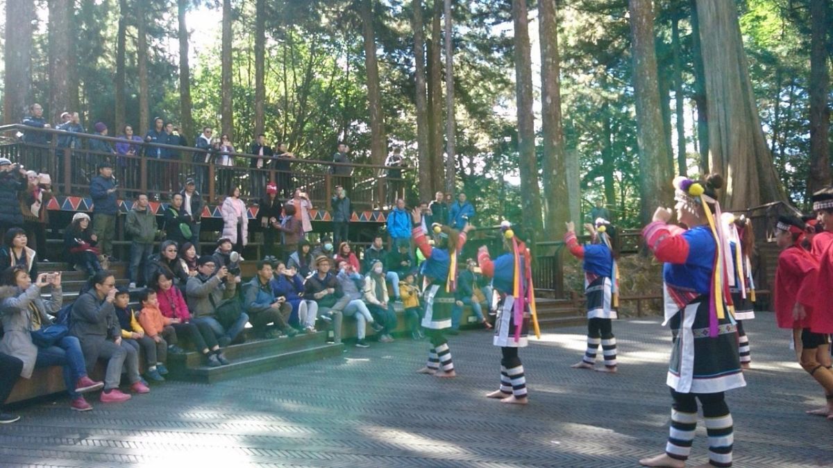 ▲阿里山日出跨年活動，達娜伊谷音樂快閃。（圖／林務局嘉義林管處提供 , 2018.12.30）