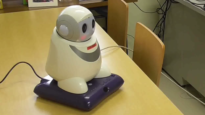 ▲ 長崎大學所研發的對話型機器人 (圖片來源：翻攝自YouTube)