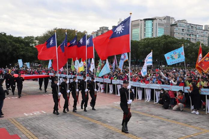 2026元旦升旗禮物免費送！台北、台中、高雄、總統府紀念品一次看