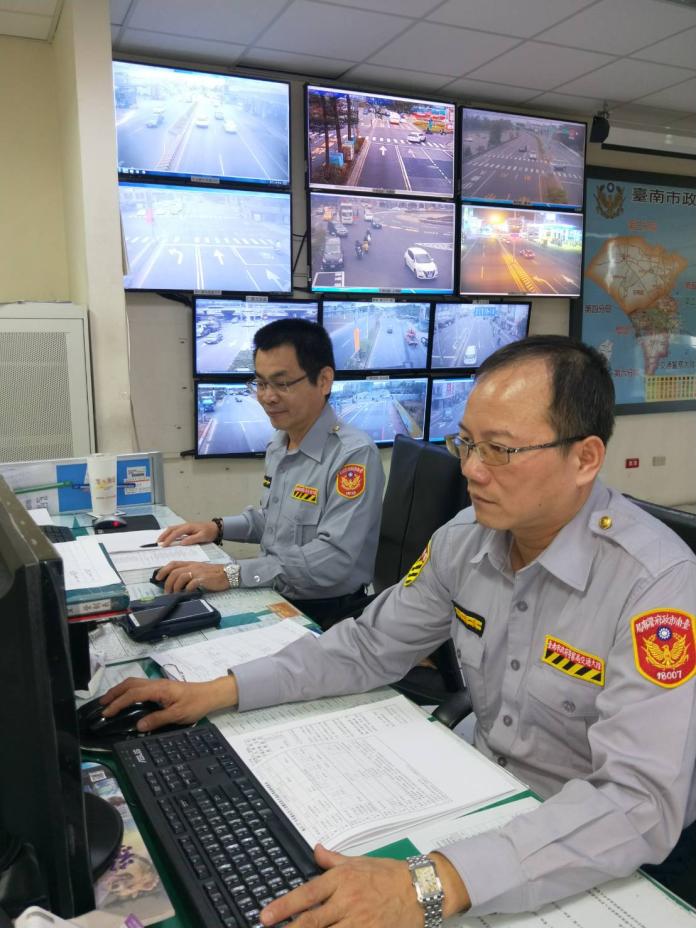 台南市警察局成立元旦連續假期交控中心。