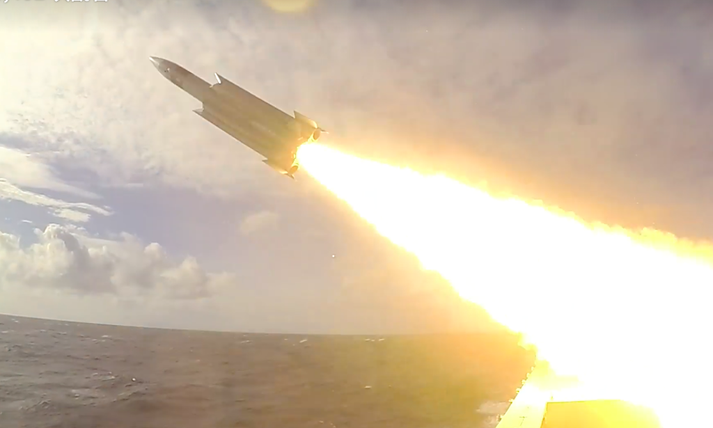 ▲海軍沱江艦發射雄三飛彈，在海軍元旦影片首度曝光。（圖／翻攝自海軍《TOWARD 2019》形象短片）
