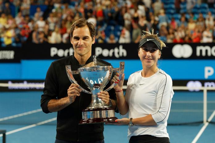 ▲Roger Federer(左)和Belinda Bencic(右)共同完成霍普曼盃的衛冕。（圖／美聯社／達志影像）