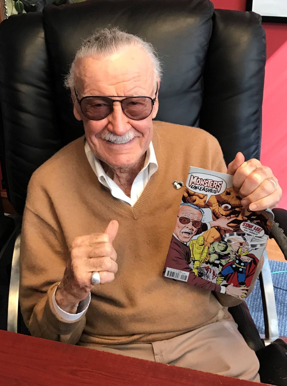 於1922年出生的 Stan Lee，創造了包括蜘蛛人、驚奇4超人、X戰警、復仇者、鋼鐵人、綠巨人浩克、雷神索爾、夜魔俠、奇異博士等著名漫畫角色。圖＠Stan Lee臉書