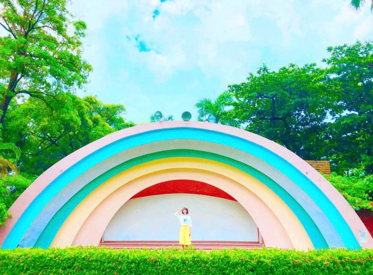 ▲台南公園裡頭藏有打卡景點「彩虹舞台」。（圖/網友littlestar0202授權提供）
