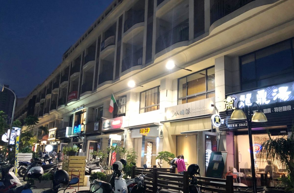 ▲高雄青海路上原地主自建透天出租（圖／信義房屋提供）