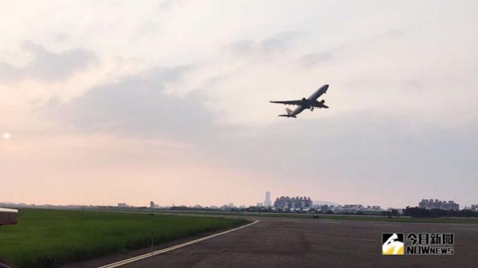 ▲中國未經溝通片面於今（6）日啟用W121航路，交通部民航局表達遺憾，並將持續嚴密掌握相關航班飛航狀況針對。（示意圖／NOWNEWS資料照）