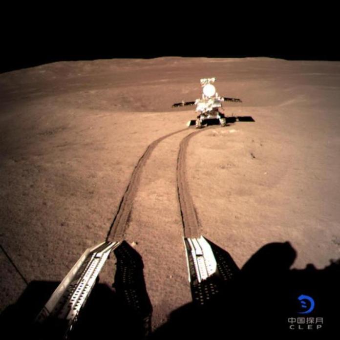 ▲「嫦娥四號」探測器經過26天、38萬公里的飛行，1月3日成功在月球背面著陸。 （圖 / 翻攝自新華社）