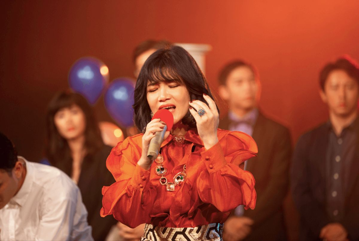 ▲黃妃一甩溫柔形象，在新歌中大罵恐怖情人是「垃圾」。（圖／勝駿娛樂提供）
