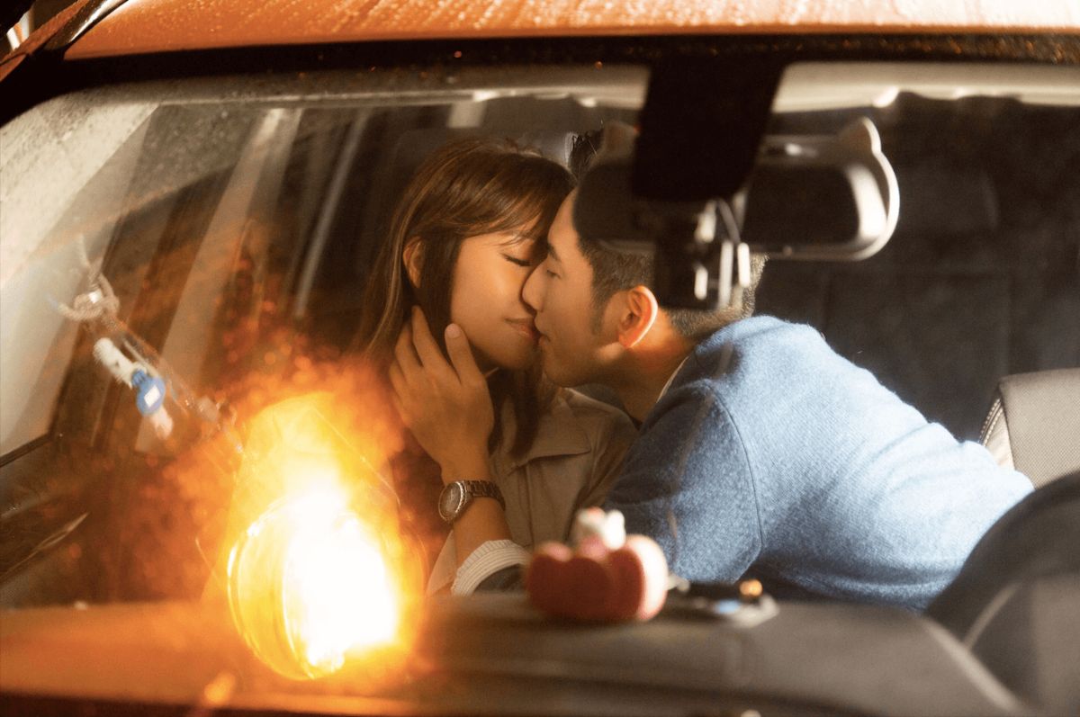 ▲袁詠琳在MV中與周孝安有吻戲。（圖／杰威爾音樂提供）
