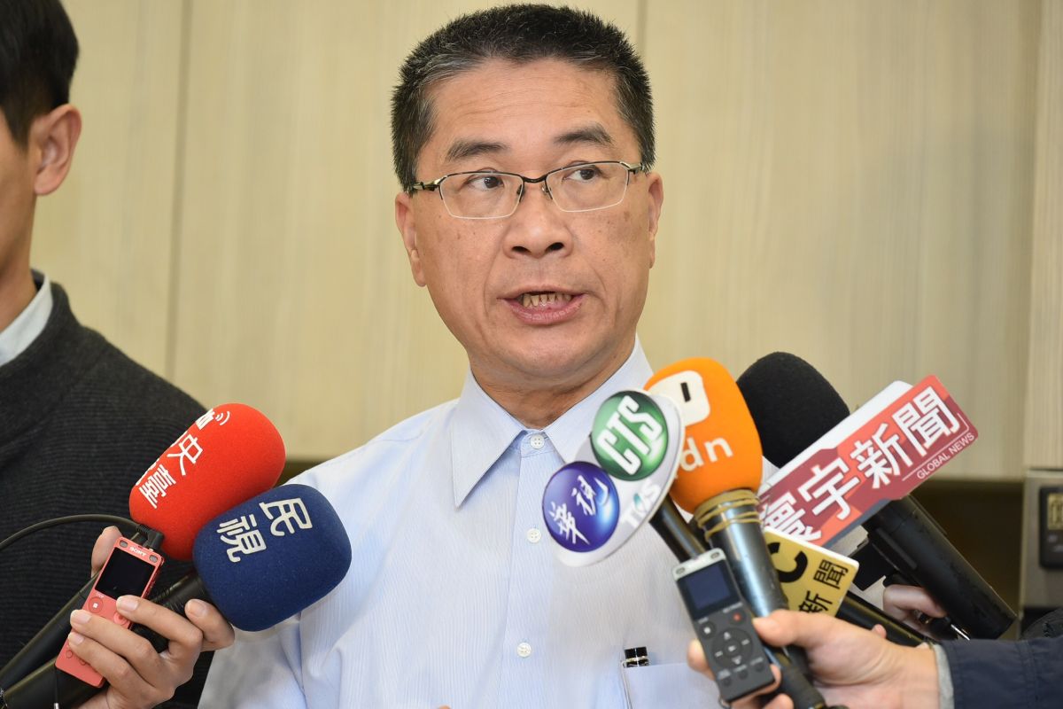 ▲為防止非洲豬瘟入侵，內政部長徐國勇表示，將緊急採購X光機檢驗機場旅客入境行李。（圖／記者林柏年攝, 2019.1.15）